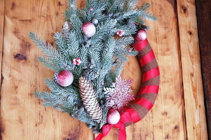 手把手教你DIY圣诞花环装饰-第2张图片-趣作屋 手把手教你DIY圣诞花环装饰-第2张图片-趣作屋