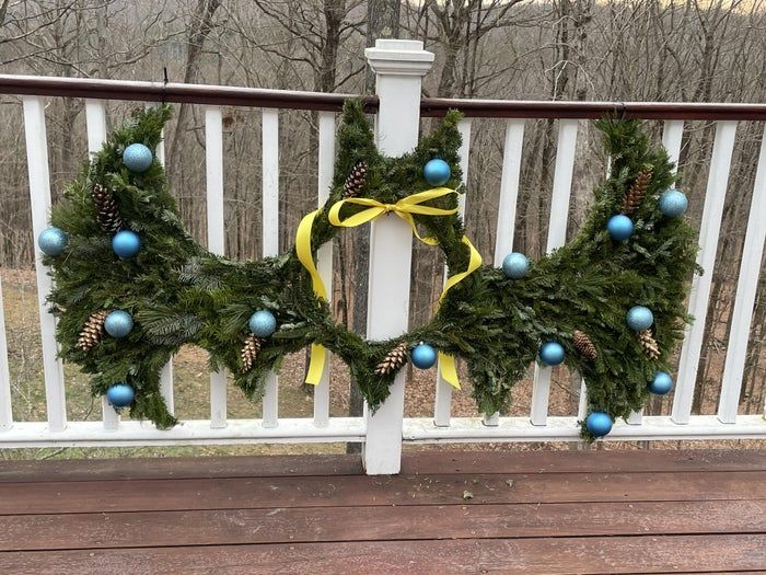 亲子DIY教程：轻松制作蝙蝠侠主题花环-第3张图片-趣作屋