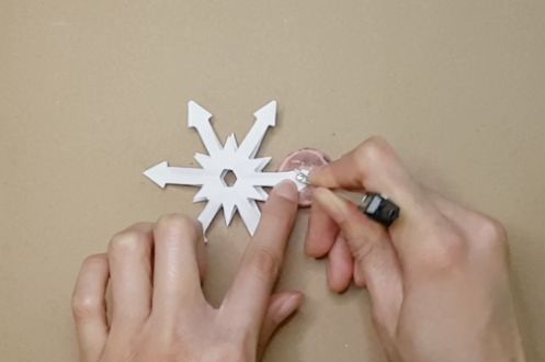 环保材料制作圣诞树装饰教程-第11张图片-趣作屋 环保材料制作圣诞树装饰教程-第11张图片-趣作屋