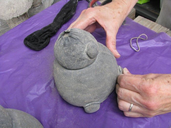 低成本水泥地精DIY教程-庭院装饰手作指南-第19张图片-趣作屋