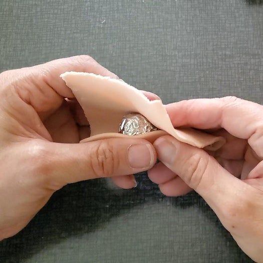 DIY精灵挂饰制作教程-聚合物粘土手工艺术-第10张图片-趣作屋 DIY精灵挂饰制作教程-聚合物粘土手工艺术-第10张图片-趣作屋