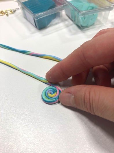 软陶糖果饰品制作教程-亲子DIY手作耳环-第14张图片-趣作屋 软陶糖果饰品制作教程-亲子DIY手作耳环-第14张图片-趣作屋