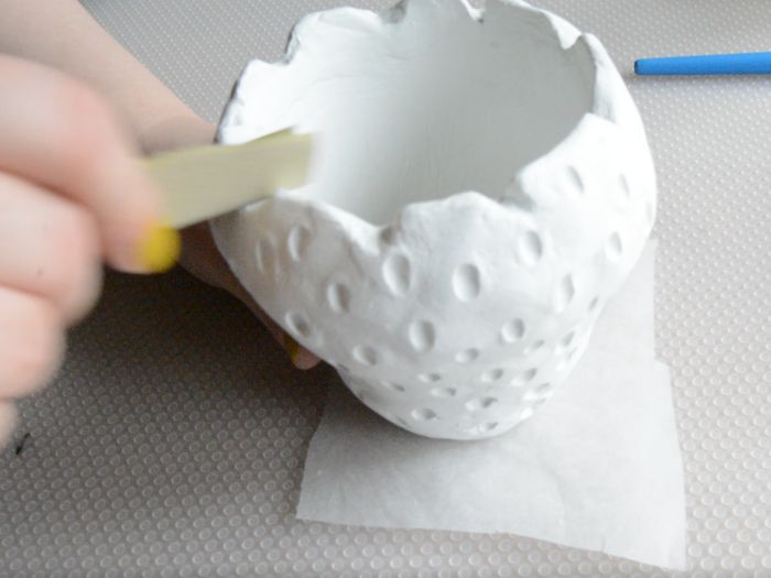 草莓造型花盆手工制作教程:风干黏土DIY创意容器-第25张图片-趣作屋 草莓造型花盆手工制作教程:风干黏土DIY创意容器-第25张图片-趣作屋