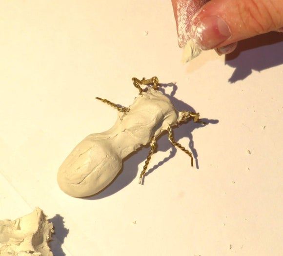 DIY巨型黏土蚂蚁模型制作教程-第8张图片-趣作屋 DIY巨型黏土蚂蚁模型制作教程-第8张图片-趣作屋