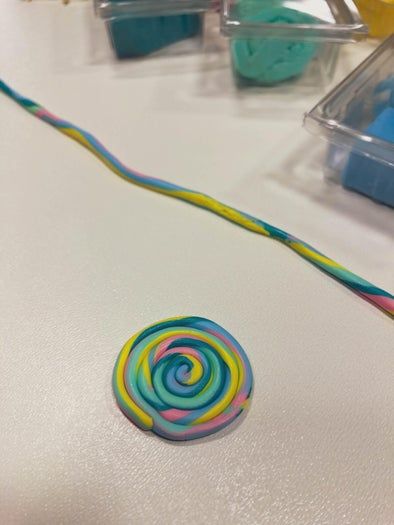 软陶糖果饰品制作教程-亲子DIY手作耳环-第15张图片-趣作屋 软陶糖果饰品制作教程-亲子DIY手作耳环-第15张图片-趣作屋