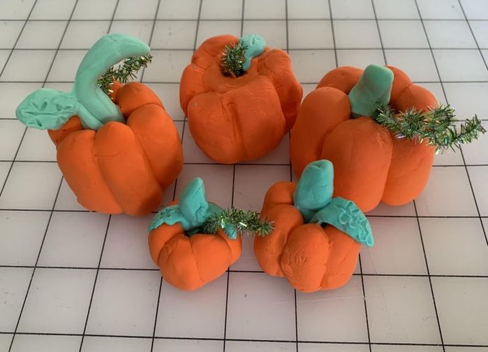 简易粘土南瓜造型制作教程-第1张图片-趣作屋