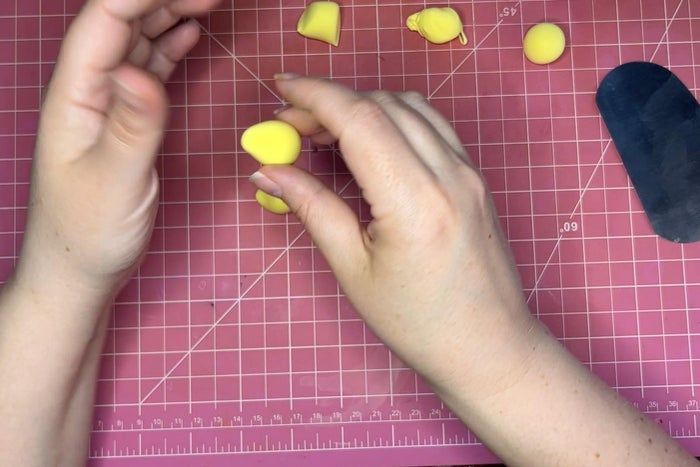 母亲节亲子手工：泡沫黏土向日葵制作教程-第4张图片-趣作屋