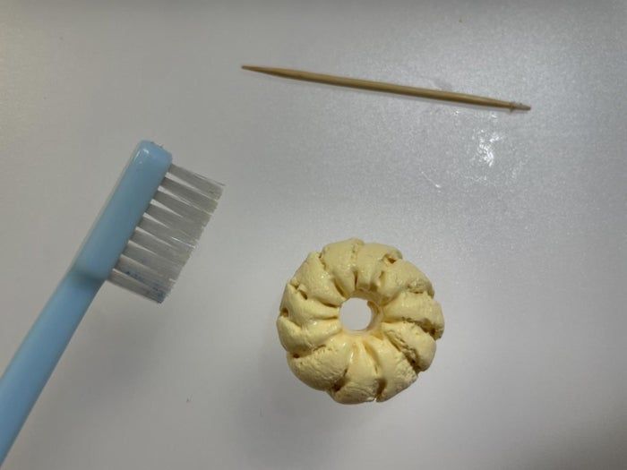 手工DIY黏土热狗教程-第10张图片-趣作屋