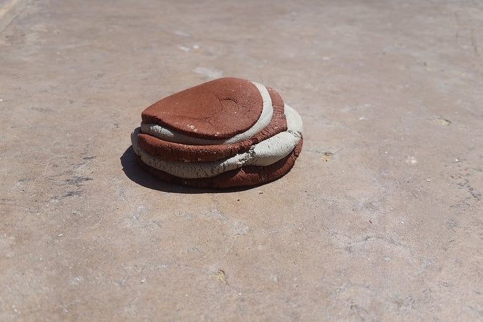 陶轮制作彩色杯子教程——简易陶艺项目全解析-第3张图片-趣作屋 陶轮制作彩色杯子教程——简易陶艺项目全解析-第3张图片-趣作屋