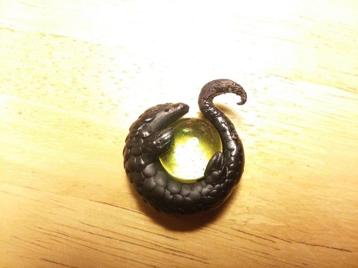 DIY环保穿山甲吊饰制作教程-手工动物保护主题工艺品-第14张图片-趣作屋