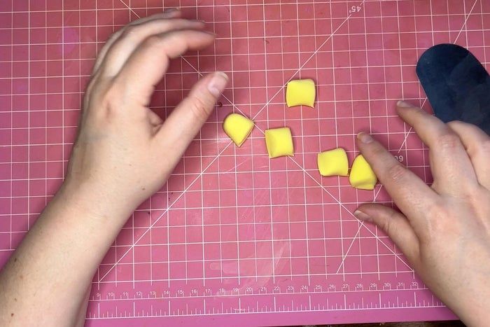 母亲节亲子手工：泡沫黏土向日葵制作教程-第3张图片-趣作屋