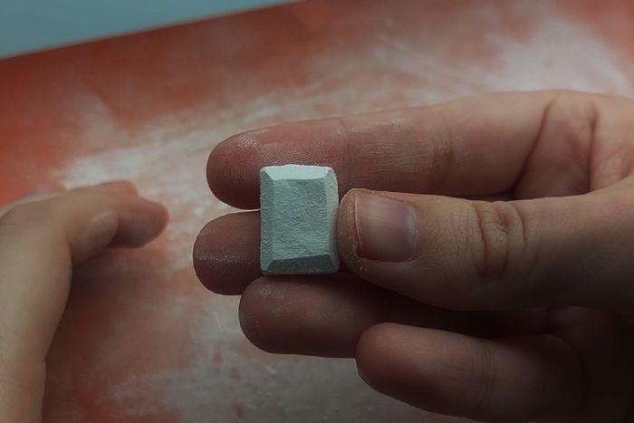 自制水晶宝石教程：风干粘土打造独特饰品-第17张图片-趣作屋