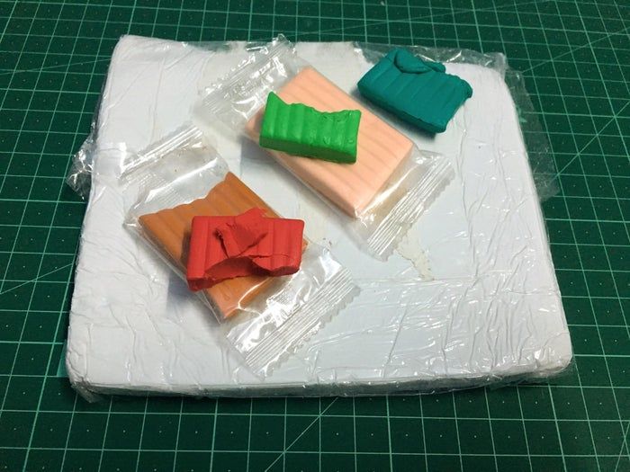 废旧塑料瓶DIY创意艺术品教程-第4张图片-趣作屋