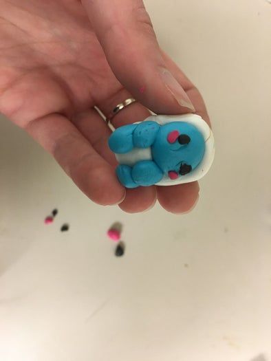 儿童手工：杰尼龟黏土挂件制作教程-第16张图片-趣作屋