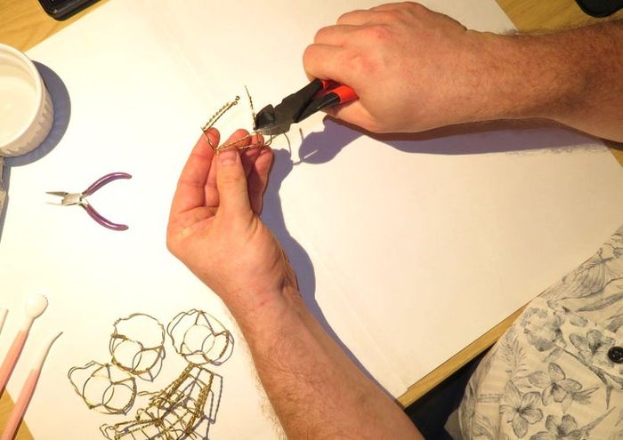 DIY巨型黏土蚂蚁模型制作教程-第4张图片-趣作屋 DIY巨型黏土蚂蚁模型制作教程-第4张图片-趣作屋