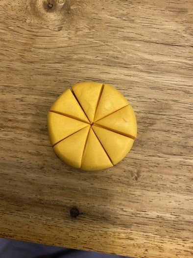 趣味DIY奶酪轮项链教程：简单材料制作个性饰品-第6张图片-趣作屋