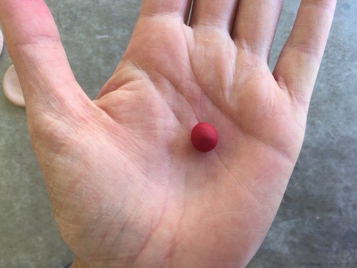 自制迷你披萨吊饰教程-友情项链DIY指南-第7张图片-趣作屋 自制迷你披萨吊饰教程-友情项链DIY指南-第7张图片-趣作屋