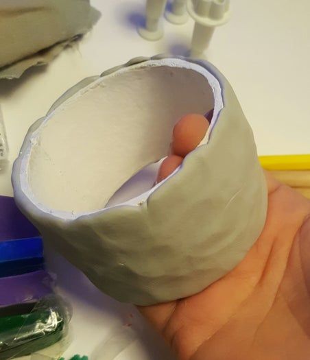 空纸筒手工腕带制作教程-聚合物粘土花朵装饰-第4张图片-趣作屋 空纸筒手工腕带制作教程-聚合物粘土花朵装饰-第4张图片-趣作屋