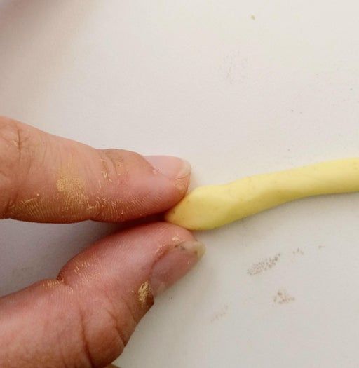 DIY黏土蛇形发饰教程-6步打造独特爬宠造型-第8张图片-趣作屋