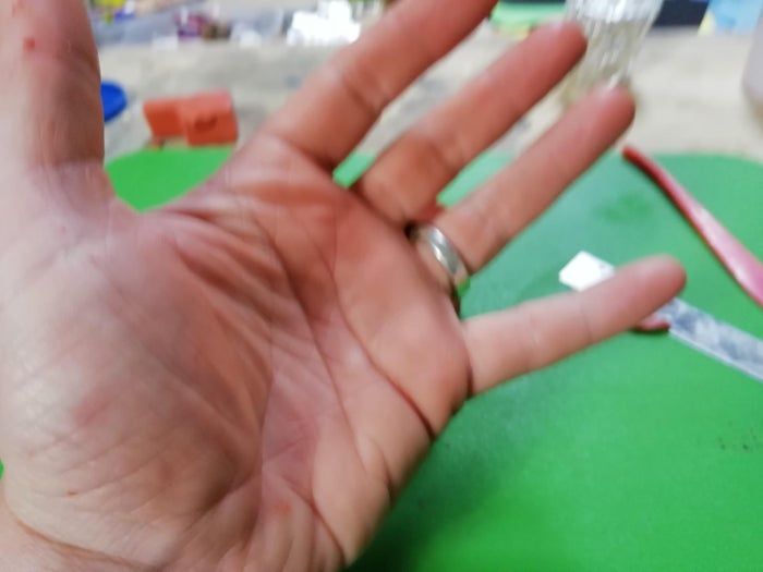 软陶笑脸花盆DIY教程：个性化小型植物花盆制作方法-第8张图片-趣作屋