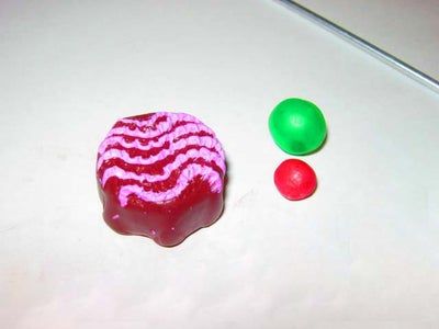 软陶蛋糕挂件制作教程：创意手工DIY指南-第11张图片-趣作屋