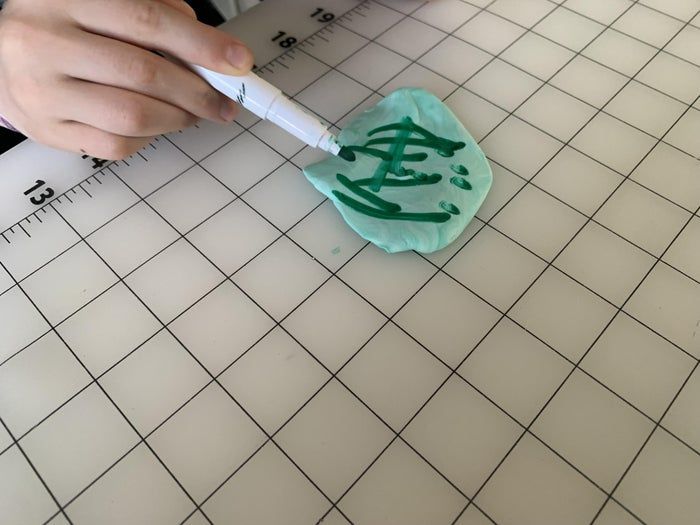 简易粘土南瓜造型制作教程-第7张图片-趣作屋