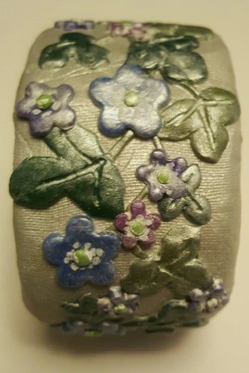 空纸筒手工腕带制作教程-聚合物粘土花朵装饰-第14张图片-趣作屋 空纸筒手工腕带制作教程-聚合物粘土花朵装饰-第14张图片-趣作屋