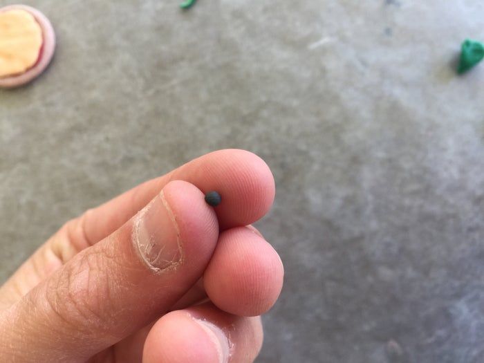 自制迷你披萨吊饰教程-友情项链DIY指南-第20张图片-趣作屋 自制迷你披萨吊饰教程-友情项链DIY指南-第20张图片-趣作屋