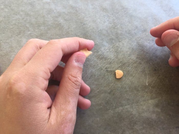 自制迷你披萨吊饰教程-友情项链DIY指南-第10张图片-趣作屋 自制迷你披萨吊饰教程-友情项链DIY指南-第10张图片-趣作屋