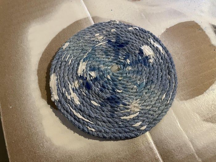 DIY麻绳杯垫加雪花装饰教程，轻松打造冬季家居小物-第15张图片-趣作屋