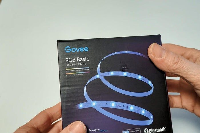 手工制作漫威钢铁侠灯框教程，手机APP控制RGB灯光效果-第2张图片-趣作屋