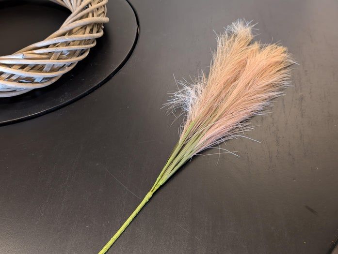 低成本手工制作秋季花环教程-第3张图片-趣作屋