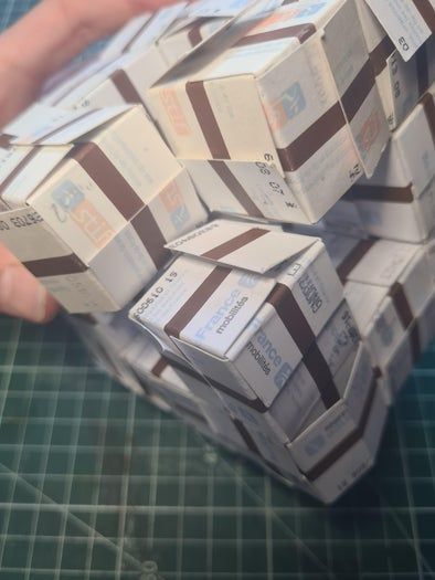 不用胶水胶带！用废地铁票DIY分形灯罩，数学控必试-第20张图片-趣作屋