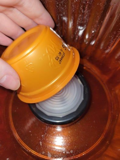一元店塑料碗变身复古橙色吊灯DIY教程-第15张图片-趣作屋