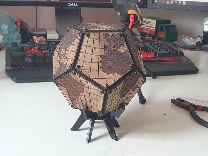用密度板和3D打印打造十二面体地球模型,附详细制作教程-第15张图片-趣作屋 用密度板和3D打印打造十二面体地球模型,附详细制作教程-第15张图片-趣作屋