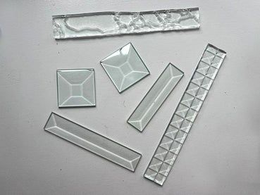 零基础也能做的彩绘玻璃窗DIY，省钱又好看的仿制技巧-第3张图片-趣作屋
