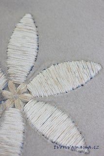 手工刺绣抱枕教程:用阿米什立体刺绣打造温暖礼物-第12张图片-趣作屋 手工刺绣抱枕教程:用阿米什立体刺绣打造温暖礼物-第12张图片-趣作屋