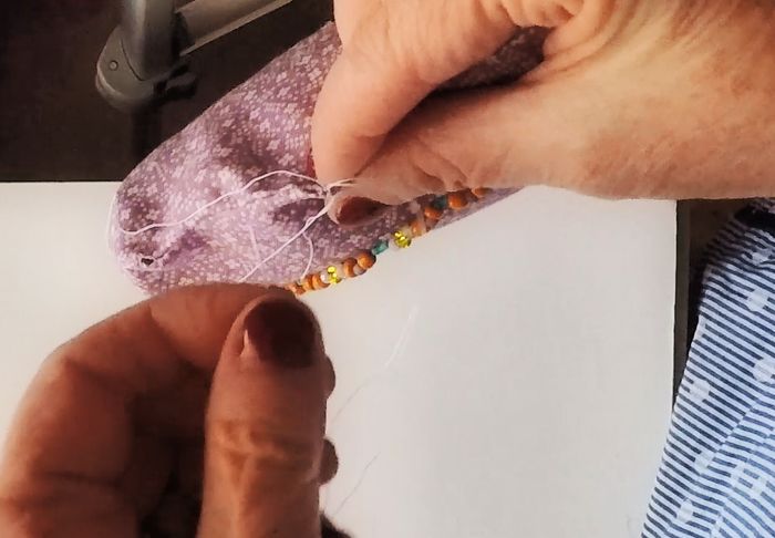 DIY刺绣心形靠垫手工教程:附图案下载与详细步骤-第17张图片-趣作屋 DIY刺绣心形靠垫手工教程:附图案下载与详细步骤-第17张图片-趣作屋