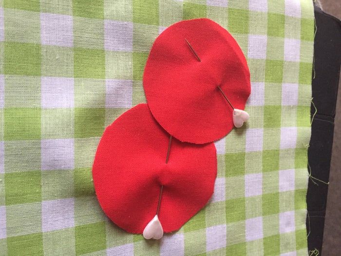 手工刺绣靠垫制作教程:打造《仲夏夜之梦》主题礼物-第5张图片-趣作屋 手工刺绣靠垫制作教程:打造《仲夏夜之梦》主题礼物-第5张图片-趣作屋