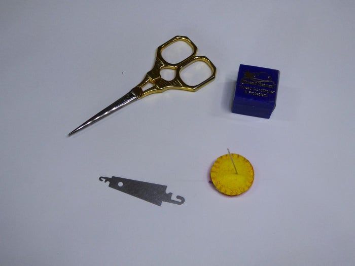 无需绣框完成线画刺绣的详细教程-第5张图片-趣作屋