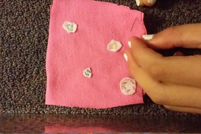 手工缝制小枕头教程:简单10步打造个性靠枕-第25张图片-趣作屋 手工缝制小枕头教程:简单10步打造个性靠枕-第25张图片-趣作屋