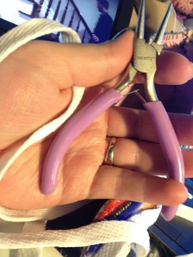 低成本DIY修补匡威鞋教程：用墨西哥毯子打造个性运动鞋-第13张图片-趣作屋