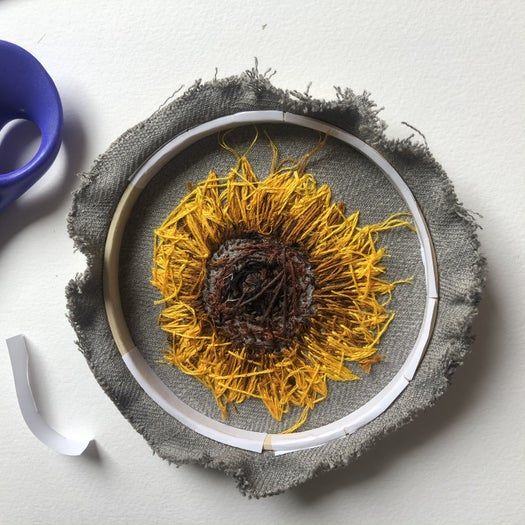 零成本刺绣作品装裱教程，环保手工制作方法-第5张图片-趣作屋