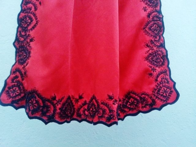 轻松掌握缝纫机绳绣技巧教程-第1张图片-趣作屋