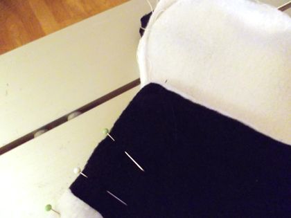 手工制作熊猫加热枕教程:简单步骤打造温暖玩具与暖手宝-第12张图片-趣作屋