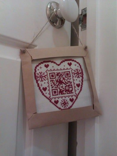 圣诞节手工十字绣二维码礼物制作教程-第3张图片-趣作屋