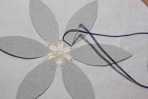 手工刺绣抱枕教程:用阿米什立体刺绣打造温暖礼物-第5张图片-趣作屋 手工刺绣抱枕教程:用阿米什立体刺绣打造温暖礼物-第5张图片-趣作屋