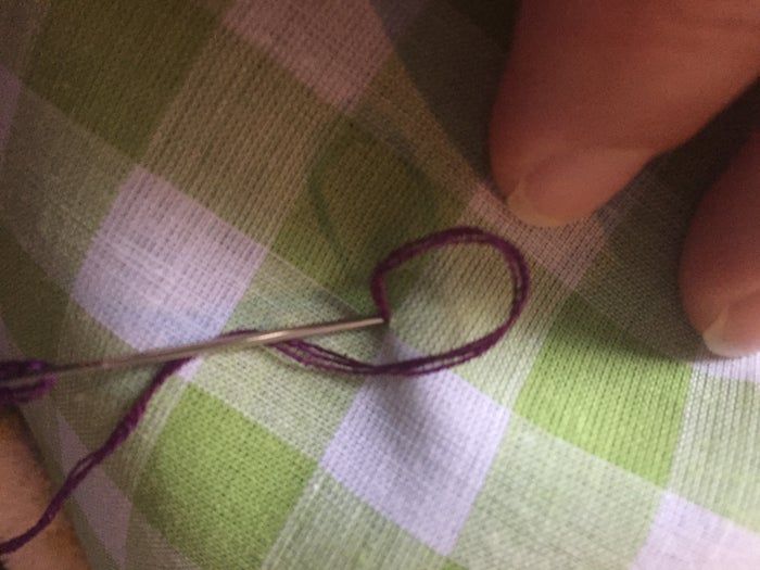 手工刺绣靠垫制作教程:打造《仲夏夜之梦》主题礼物-第12张图片-趣作屋 手工刺绣靠垫制作教程:打造《仲夏夜之梦》主题礼物-第12张图片-趣作屋