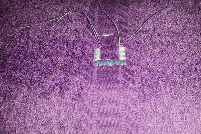 手工刺绣毛巾教程:低成本制作‘别慌’毛巾-第8张图片-趣作屋 手工刺绣毛巾教程:低成本制作‘别慌’毛巾-第8张图片-趣作屋