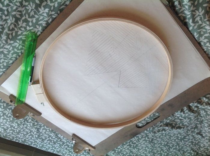 周末手工刺绣教程:轻松完成大号山峦刺绣作品-第2张图片-趣作屋 周末手工刺绣教程:轻松完成大号山峦刺绣作品-第2张图片-趣作屋